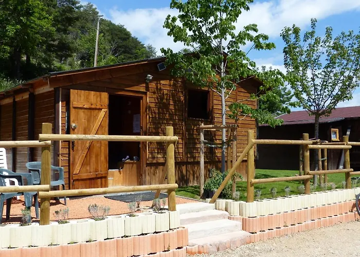 Les Cabanes De Bourras