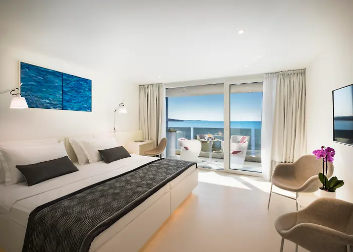 Rivalmare Beach Boutique Hotel