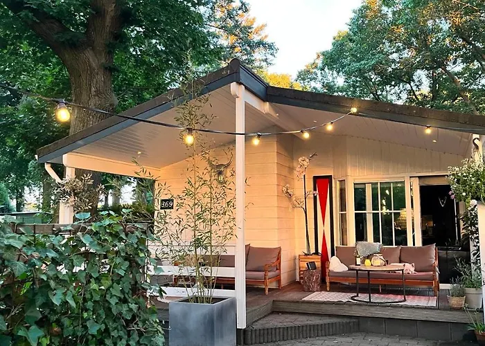 Boslodge Het Verwende Nest met privé Hottub