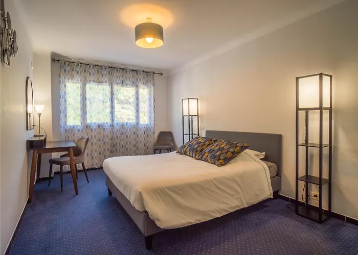 Hotel Et Camping Les Rives Du Loup