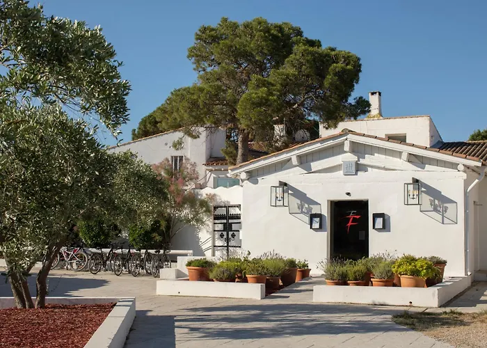 Mas De La Fouque - Hotel & Spa