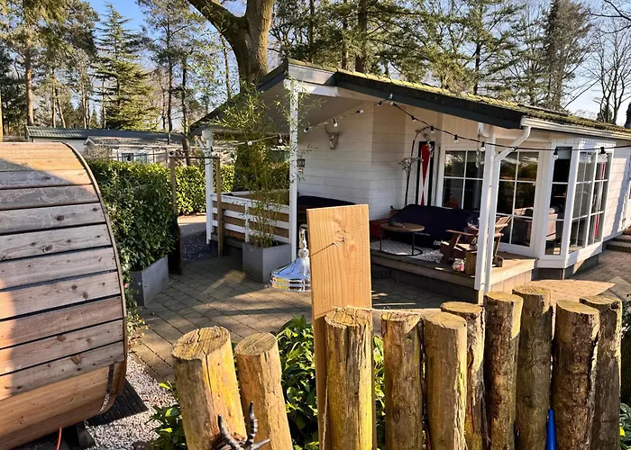 Boslodge Het Verwende Nest met privé Hottub