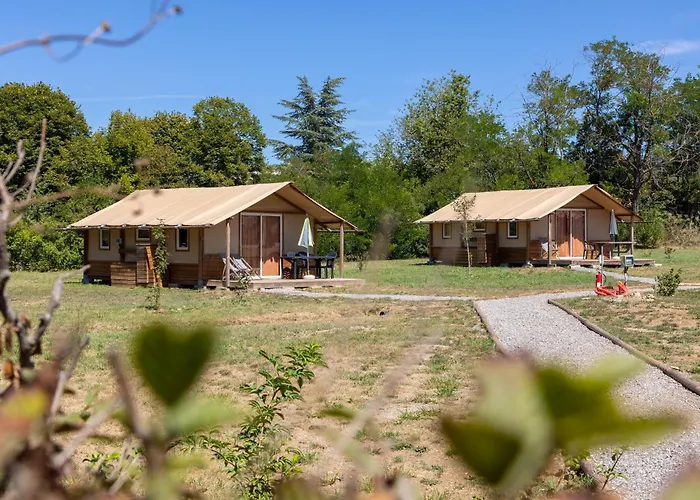 Camping Sites Et Paysages Les Pres Hauts
