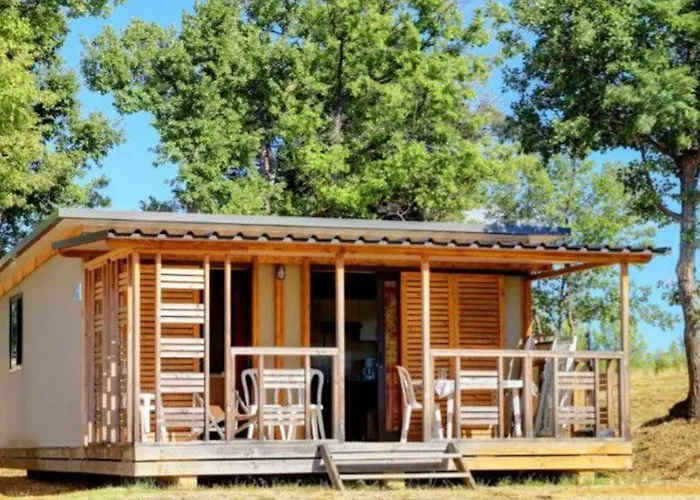 Bungalow Avec Terrasse Pour 5 Pers. Au Camping Esparron-De-Verdon - Api-1-52-779