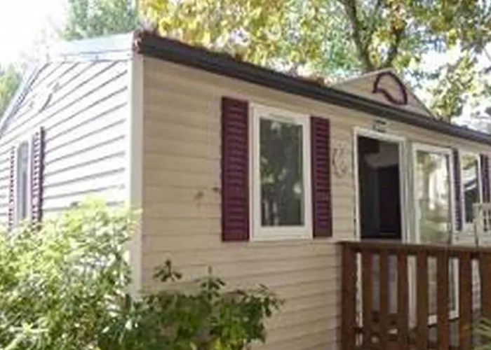 Mobil-Home Avec Terrasse A Bormes-Les-Mimosas - Api-1-52-190