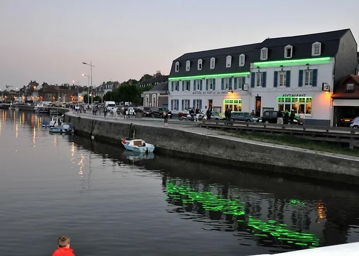 Hotel Du Port Et Des Bains