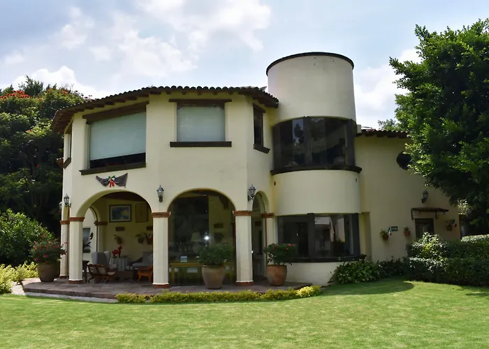 Casa Bugambilia, Un Pequeno Hotel En Tepoztlan