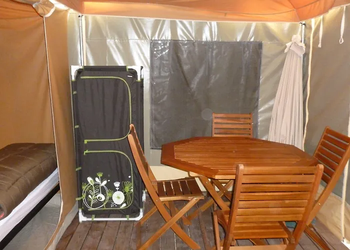 Camping Du Pont D'Avignon