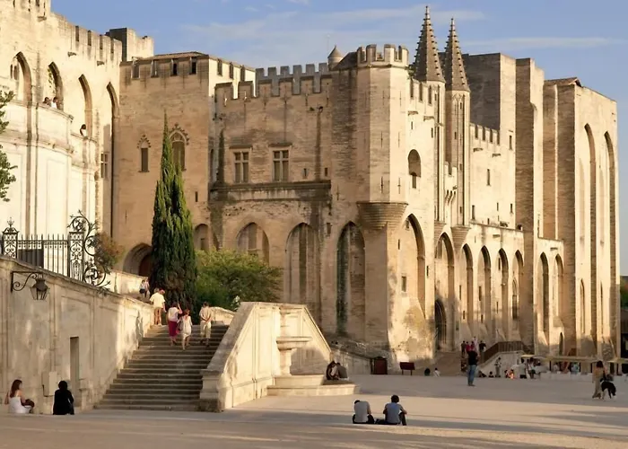 Camping Du Pont D'Avignon