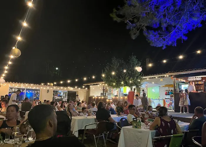 Camping De La Vallee Heureuse