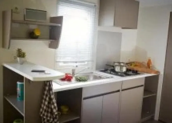 Zecamping 3 Etoiles Piscine Chauffee Toboggans Mobil-Home Tv 27M2