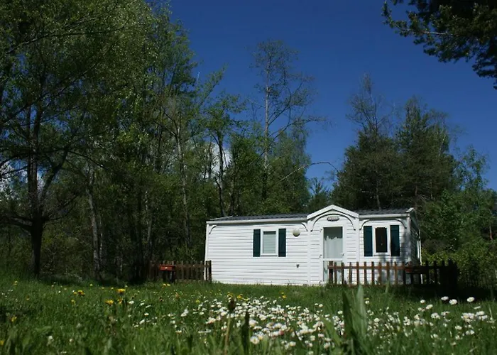 Mobil Home Cosy Pour 4 Personnes Avec Salon De Jardin A Guillestre - Api-1-52-1380