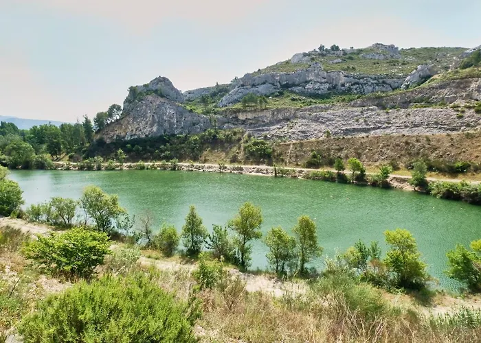 Camping De La Vallee Heureuse