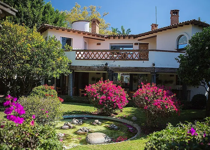 Casa Bugambilia, Un Pequeno Hotel En Tepoztlan